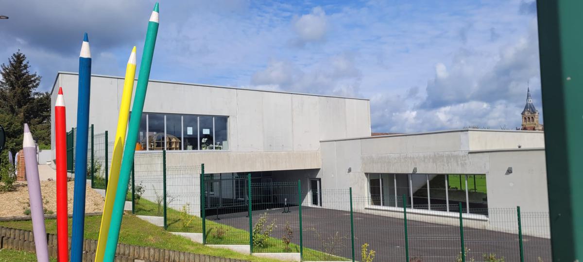 Lassigny---vue-batiment